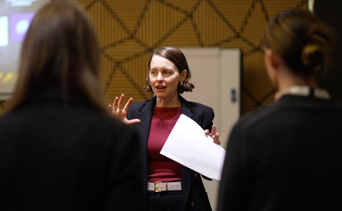 Michelle Rushton talking with Built to Win participants